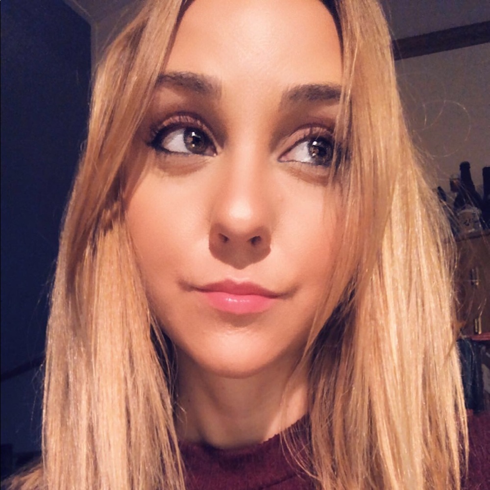 Meet your Posher, Rachel